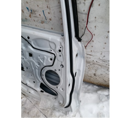 Дверь задняя левая