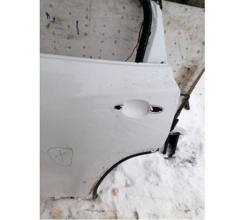 Дверь задняя левая