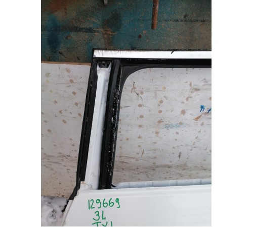 Дверь задняя левая