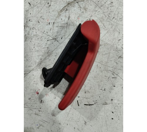 Ручка открывания капота