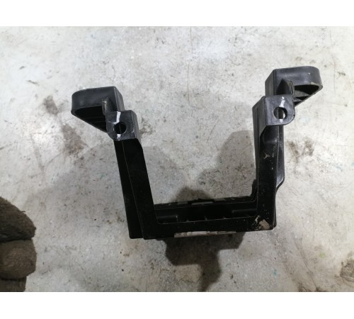 Кронштейн пластиковый