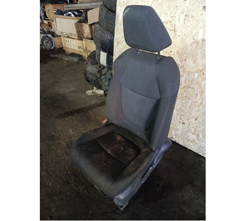 сидение переднее левое