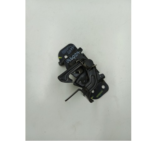 Замок капота