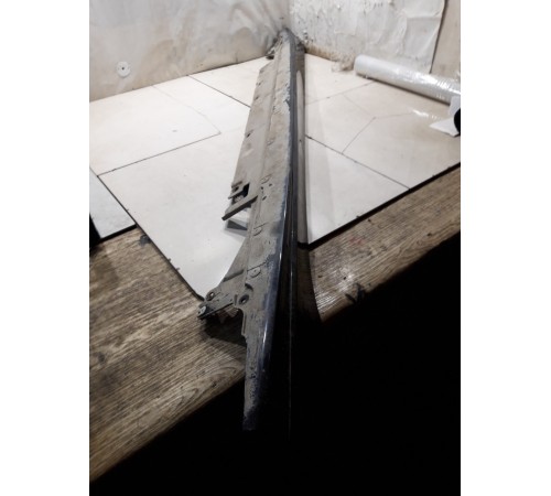 Накладка порога левая