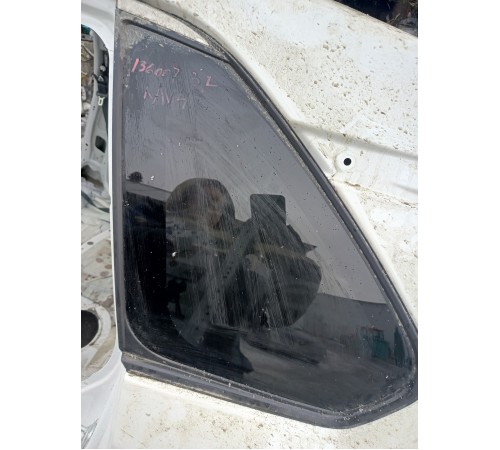 Форточка левая