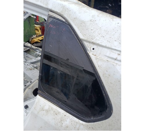 Форточка левая