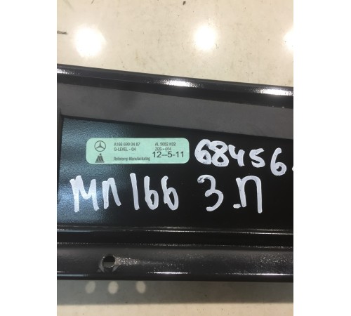 Накладка рамки двери (правая,задняя)