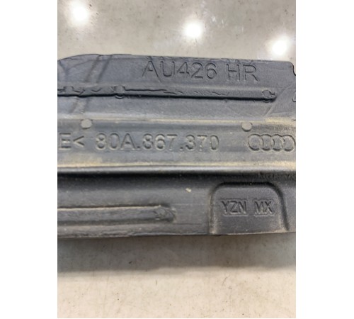 Уплотнитель двери (задний, правый)