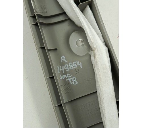 Обшивка стойки передняя правая