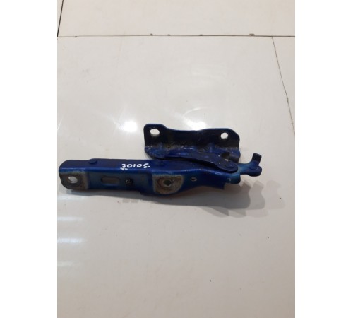 Петля капота (правая)