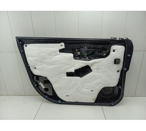 Обшивка двери передняя правая