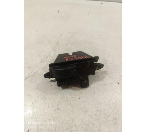 Замок крышки багажника