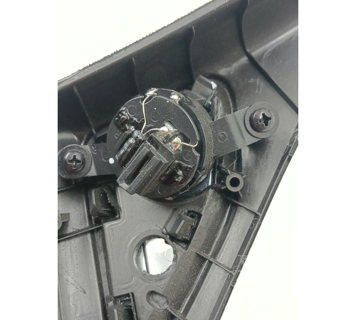 Обшивка передней стойки правая