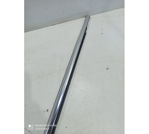 Уплотнитель стекла (передний левый наружный)