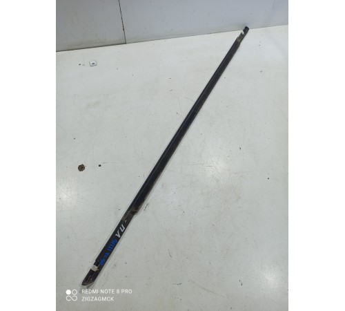 Уплотнитель стекла (передний левый наружный)