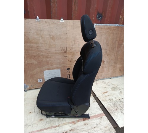 Сиденье переднее правое