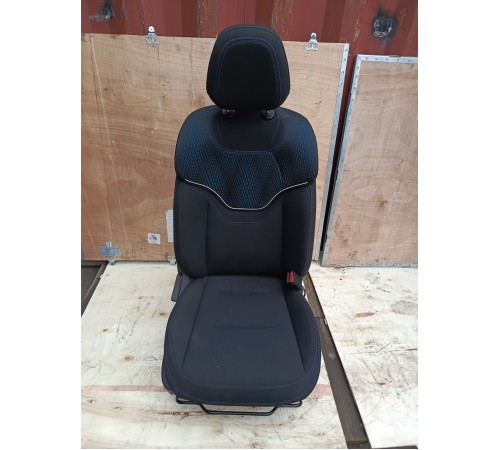 Сиденье переднее правое