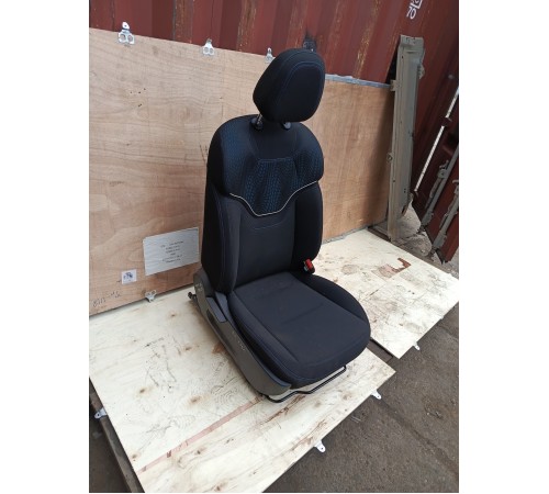 Сиденье переднее правое