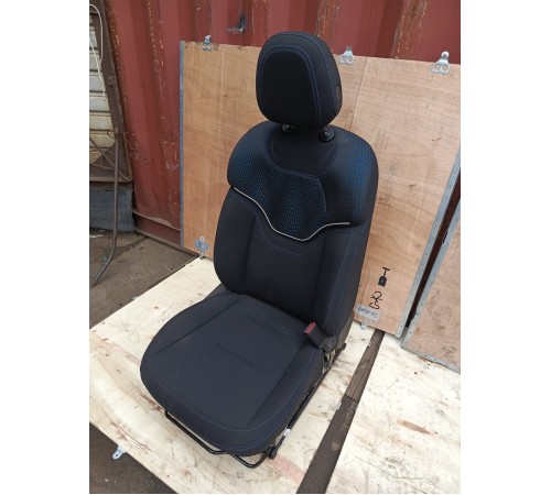 Сиденье переднее правое