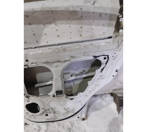 Дверь(задняя правая)