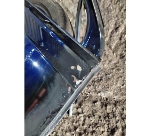 Дверь (передняя правая)