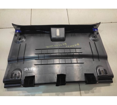 Обшивка багажника