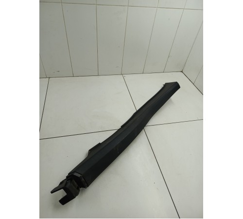 Обшивка пластик салона левая