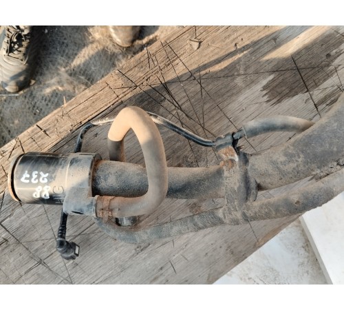 Горловина топливного бака