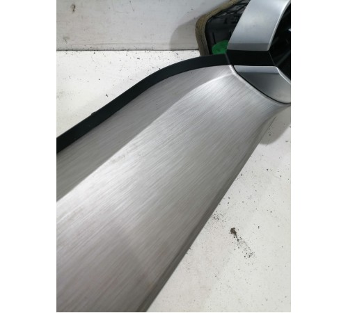 Накладка торпедо декоративная