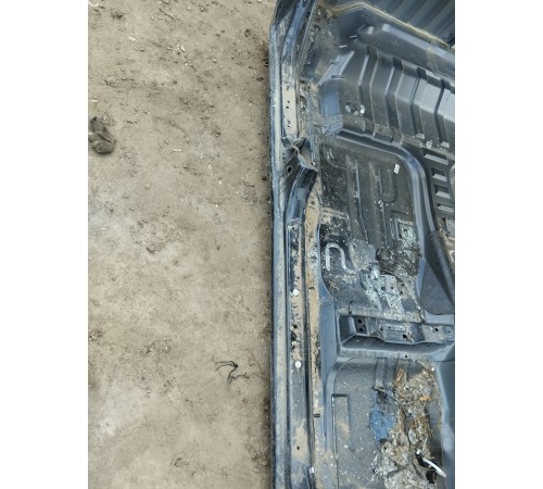 Порог кузова правый