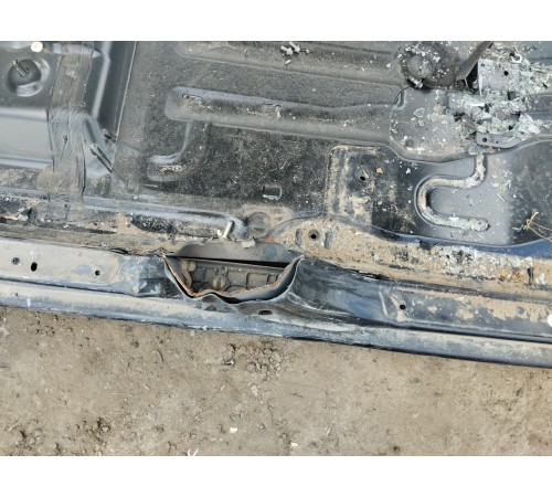 Порог кузова правый