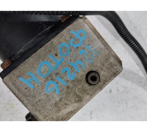 Насос подъема кабины