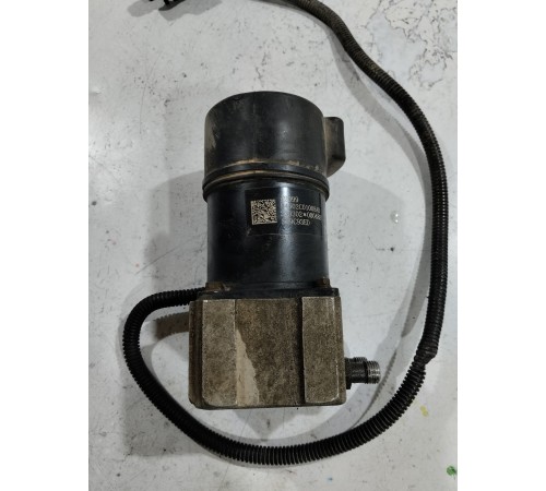 Насос подъема кабины