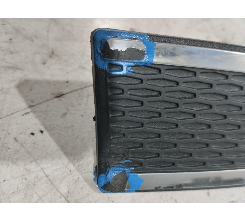 Накладка крыла передняя правая декоративная