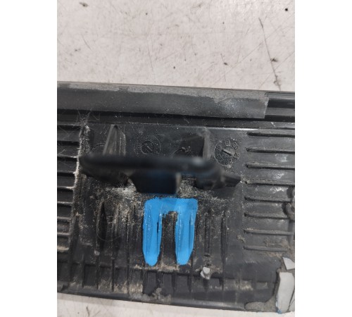 Накладка крыла передняя правая декоративная