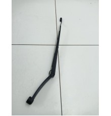 Поводок стеклоочистителя (правый)