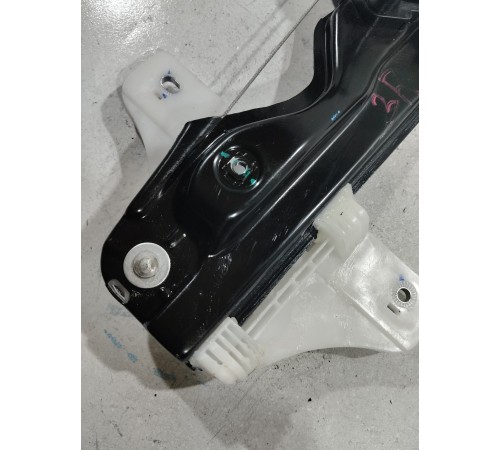 Стеклоподъёмник двери задний правый