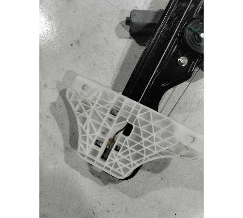 Стеклоподъёмник двери задний правый