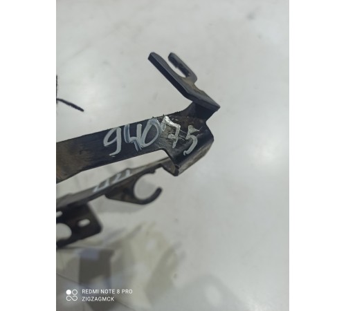 Кронштейн(крепление) тормозного шланга передний правый