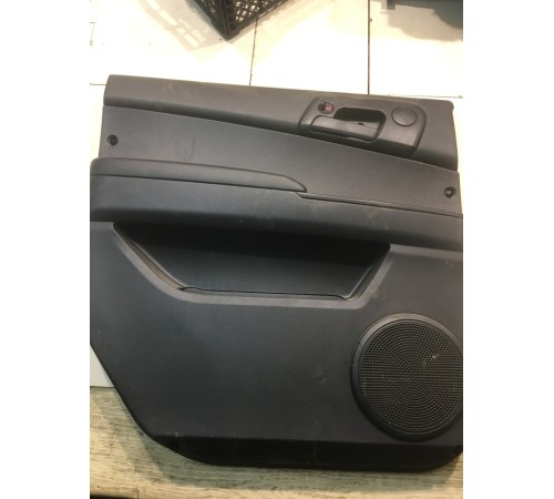 Обшивка двери (задняя, левая)