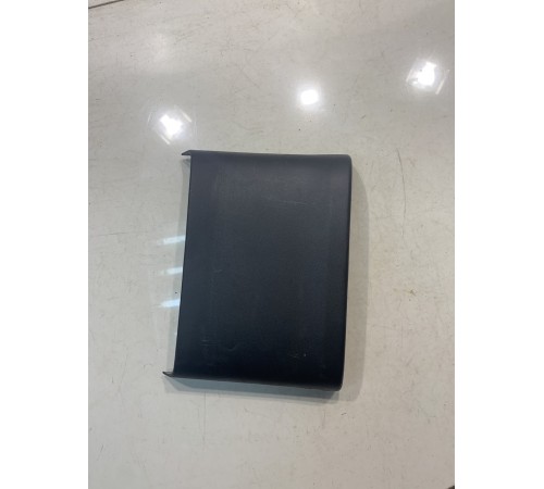 Общивка рулевой колонки верхняя часть