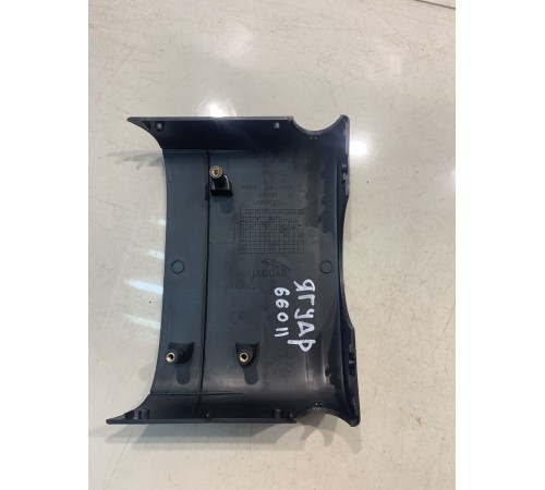 Общивка рулевой колонки верхняя часть