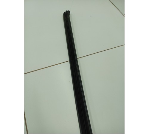 Уплотнитель стекла передний правый внутренний