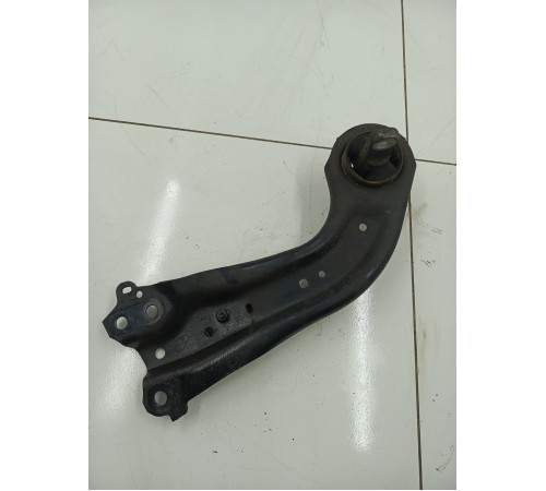 рычаг задний правый 