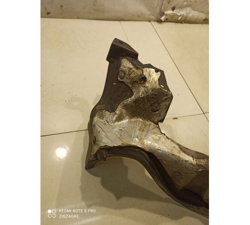 Пыльник крыла(передний правый)