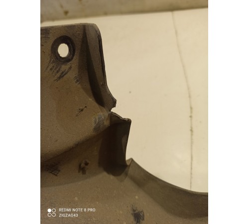 Пыльник крыла(передний правый)