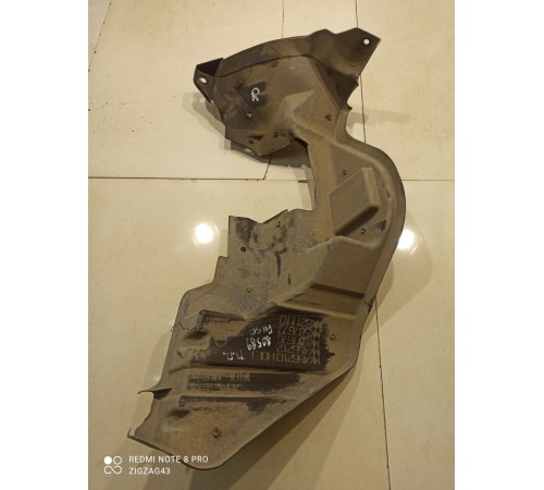 Пыльник крыла(передний правый)