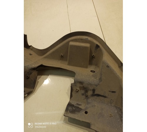 Пыльник крыла(передний правый)