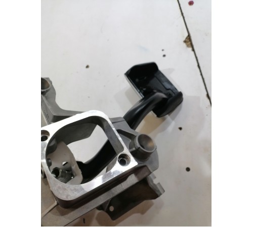 Педаль тормоза