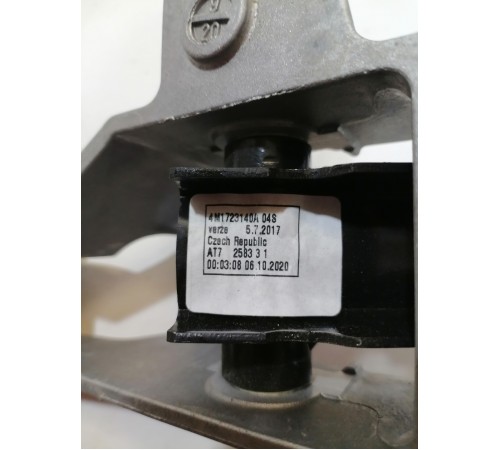 Педаль тормоза